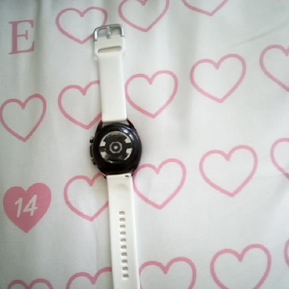 Samsung Smartwatch with White Band and Bronze Bezel